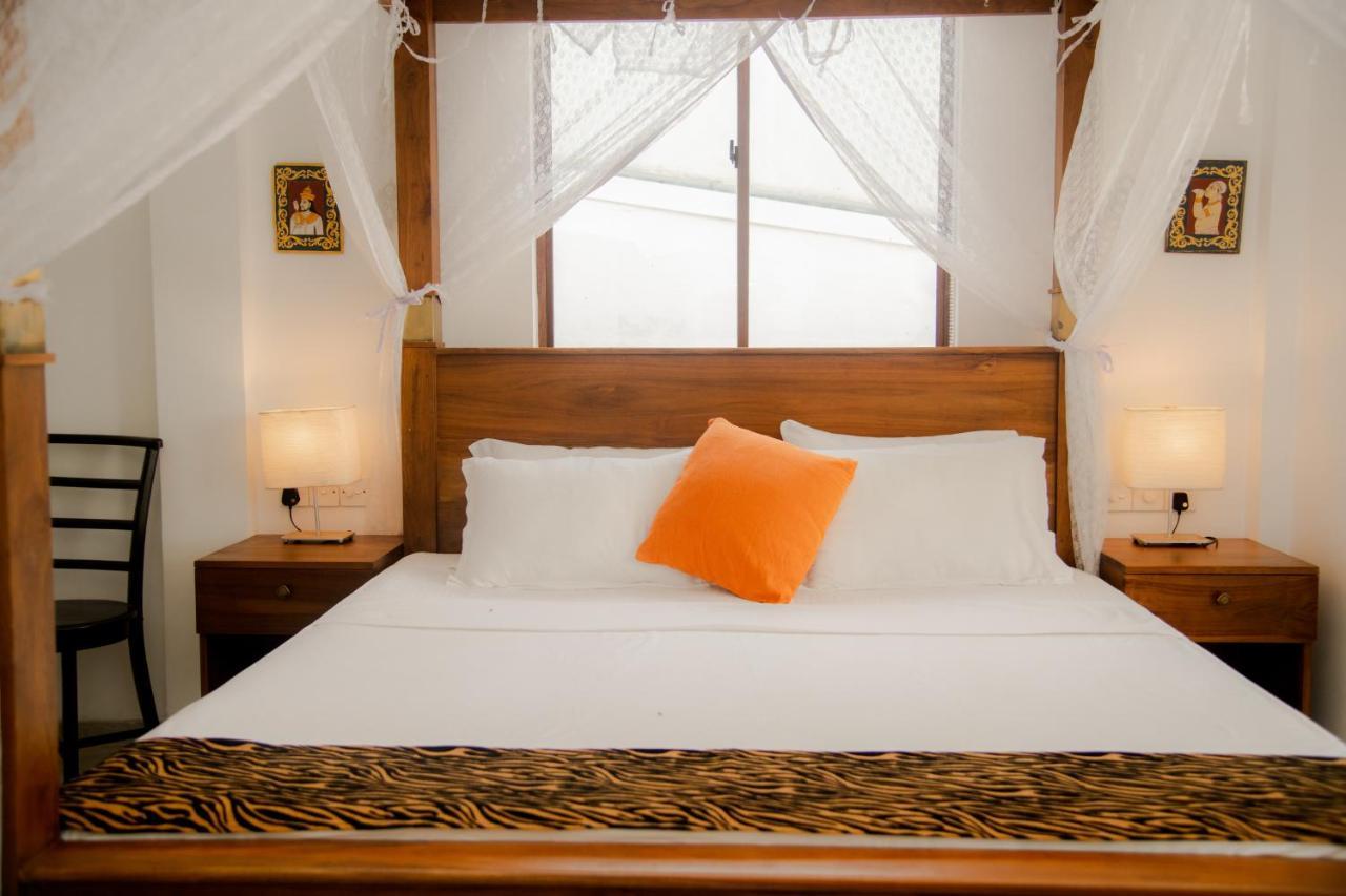 Sea Crest Beach Villa Ambalangoda  Exterior foto