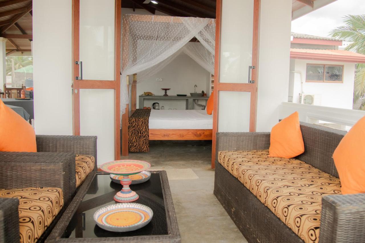 Sea Crest Beach Villa Ambalangoda  Exterior foto