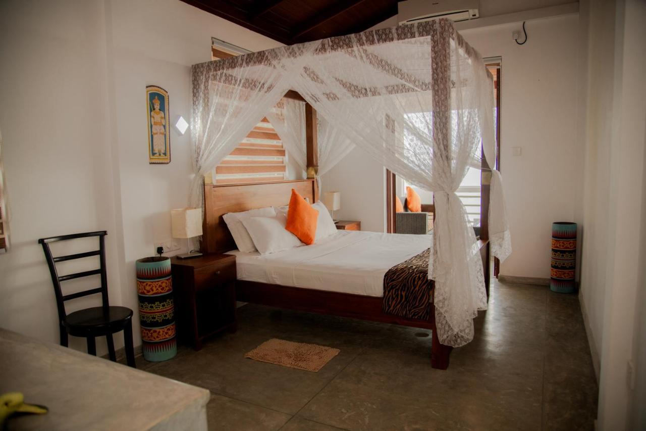 Sea Crest Beach Villa Ambalangoda  Exterior foto