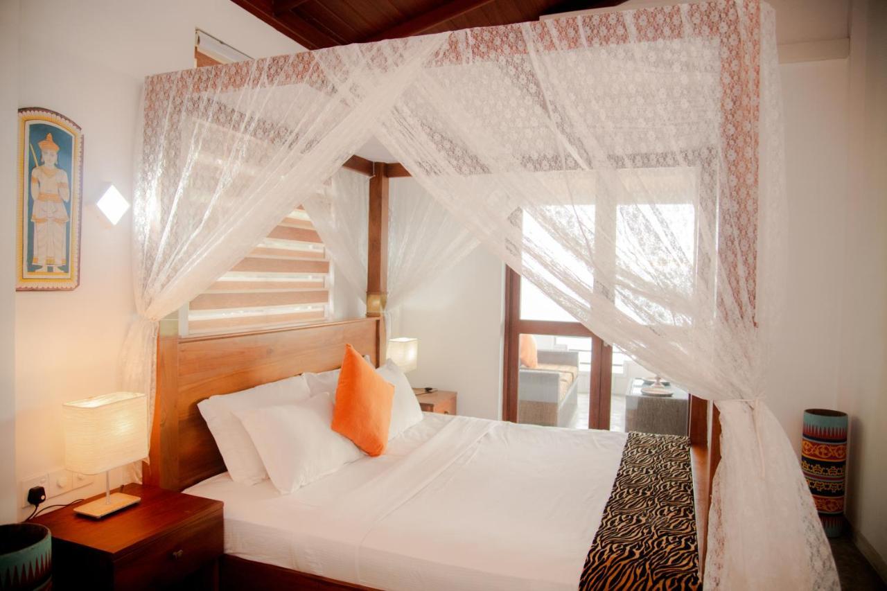 Sea Crest Beach Villa Ambalangoda  Exterior foto