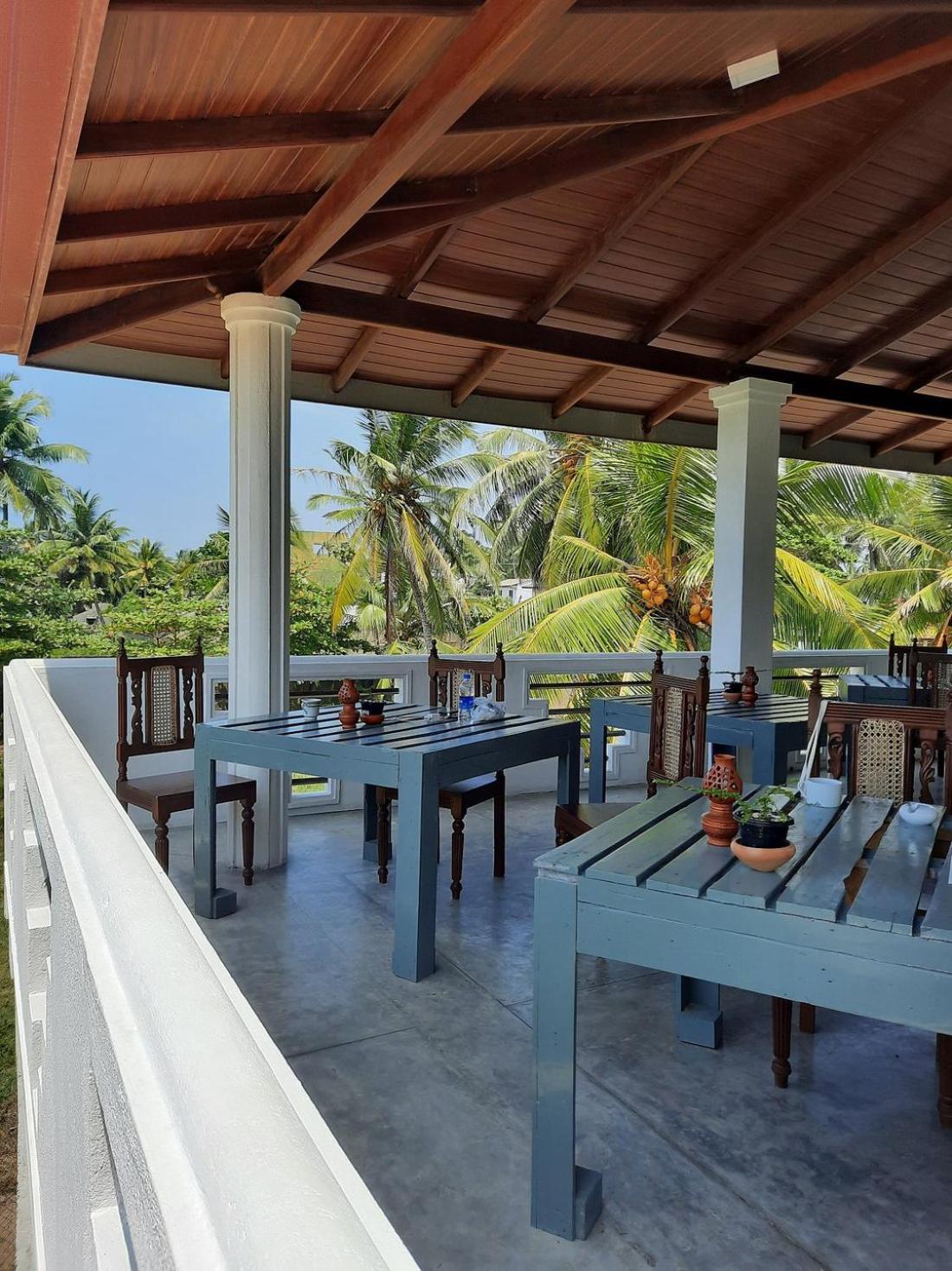 Sea Crest Beach Villa Ambalangoda  Exterior foto
