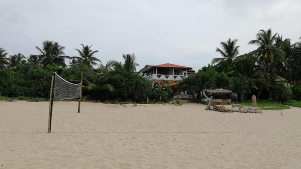 Sea Crest Beach Villa Ambalangoda  Exterior foto