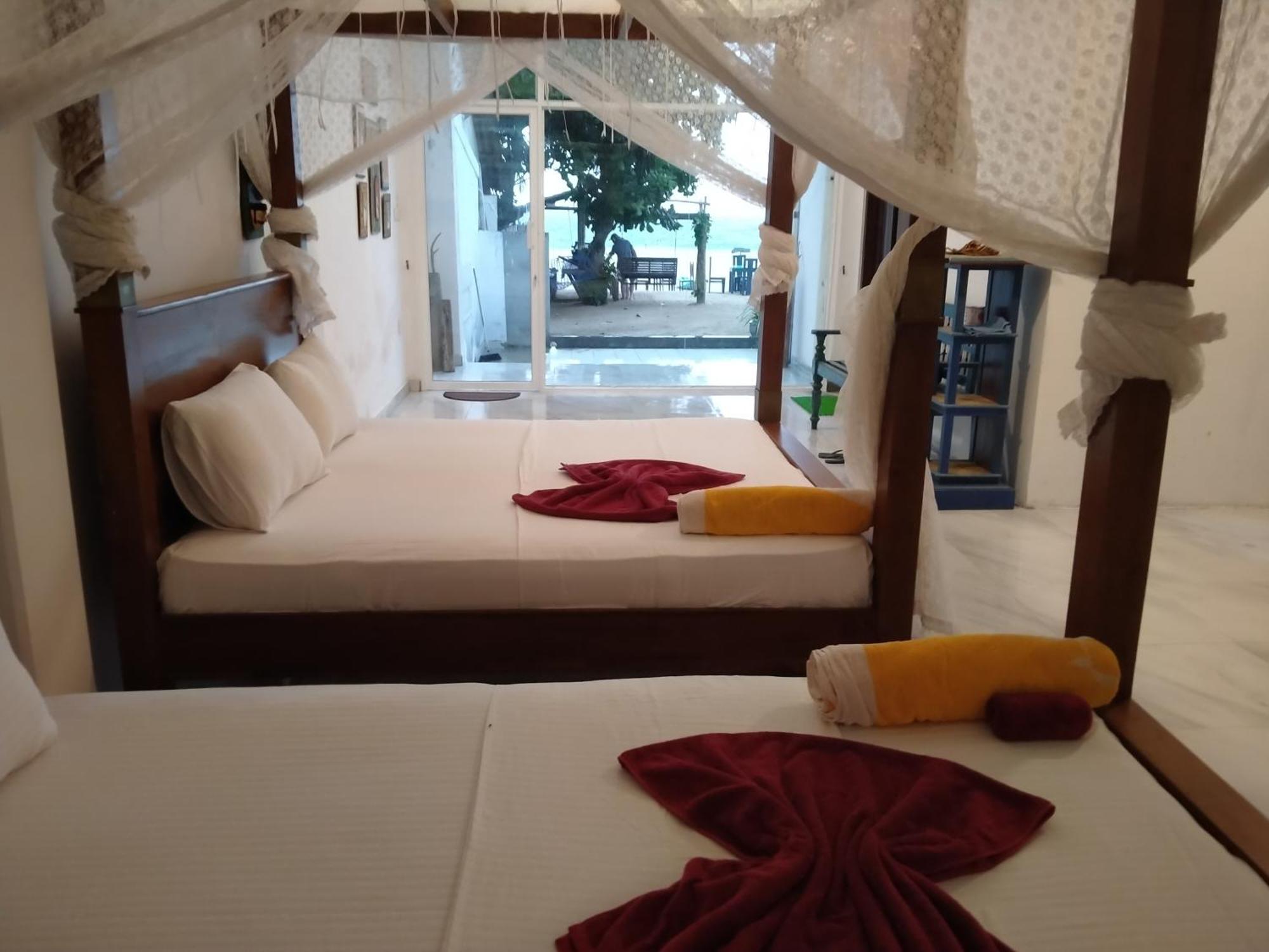 Sea Crest Beach Villa Ambalangoda  Exterior foto